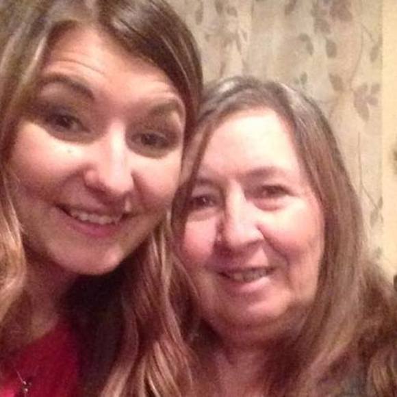 Meet your Posher, Janet - Picture 1 of 1